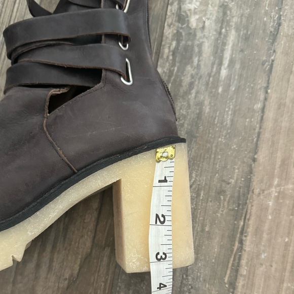 FREE PEOPLE Jesse Cutout Boot Bitter Brown size 8.5 - Picture 11 of 12